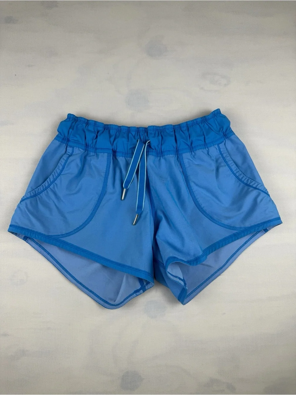 🌟 Lululemon Work It Out Short - Like New - Beach Blanket Blue - Size 4 💙